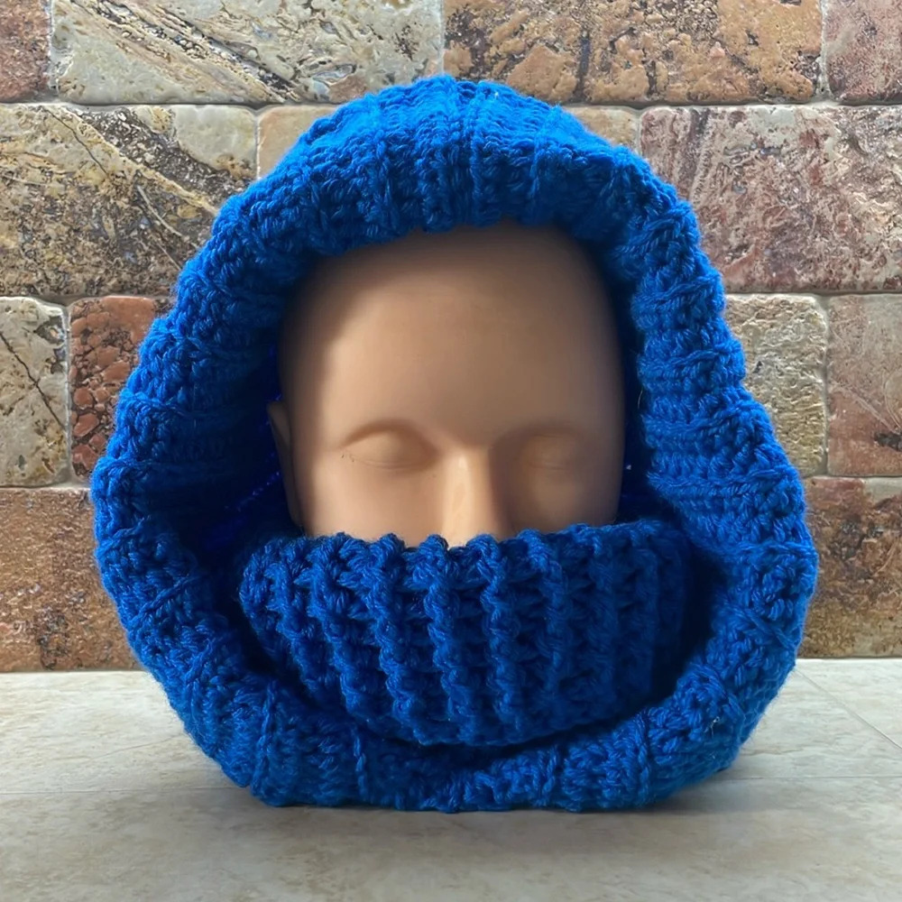 Handmade Women Hat Turtleneck Hoodie Gloves Crochet Scarf Ski Stretchy Warm NWOT - Picture 3 of 14